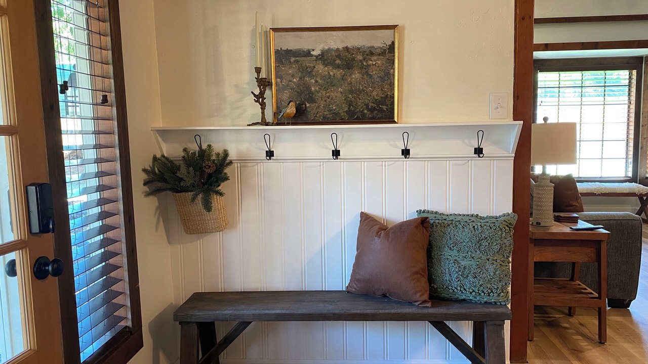 Photo of Livingroom in Springville