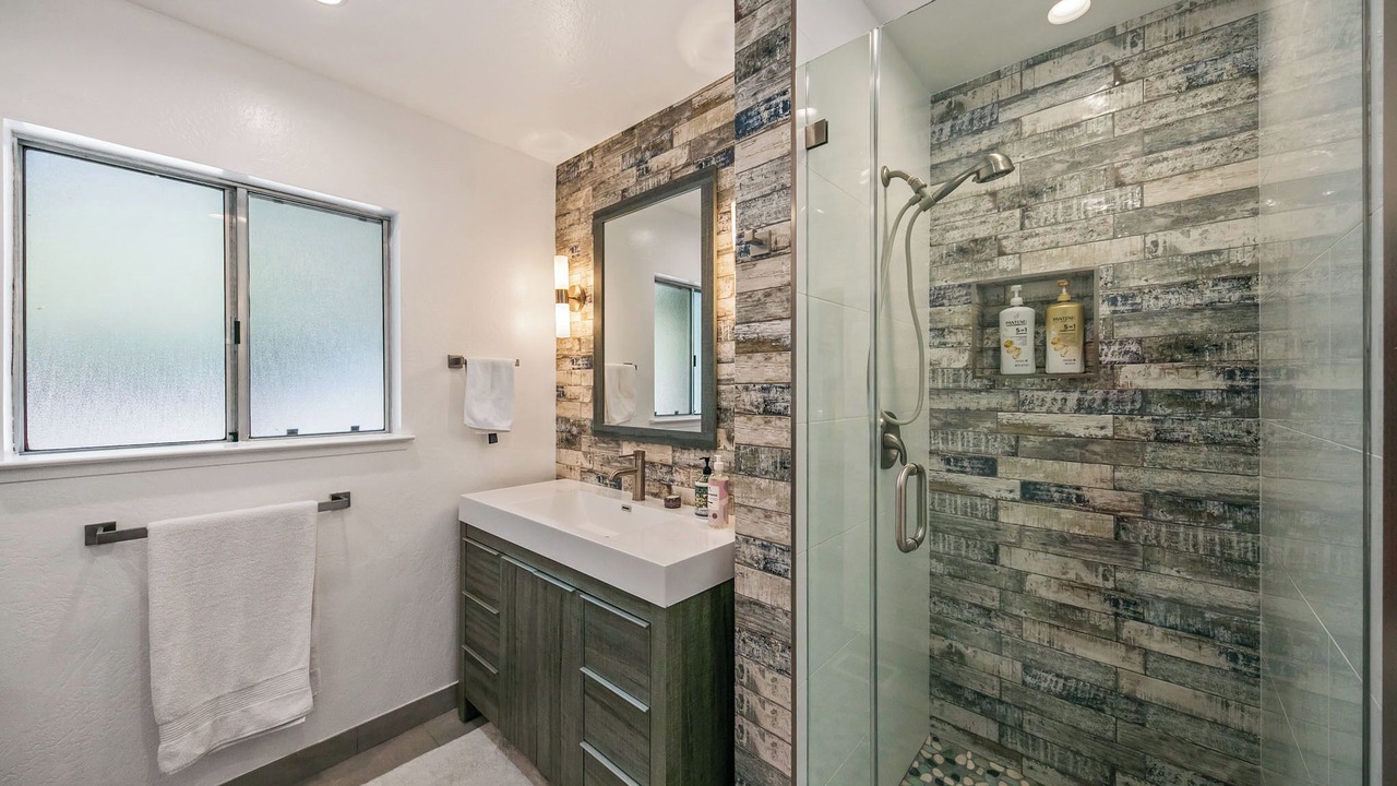 Photo of Bathroom in Oakhurst