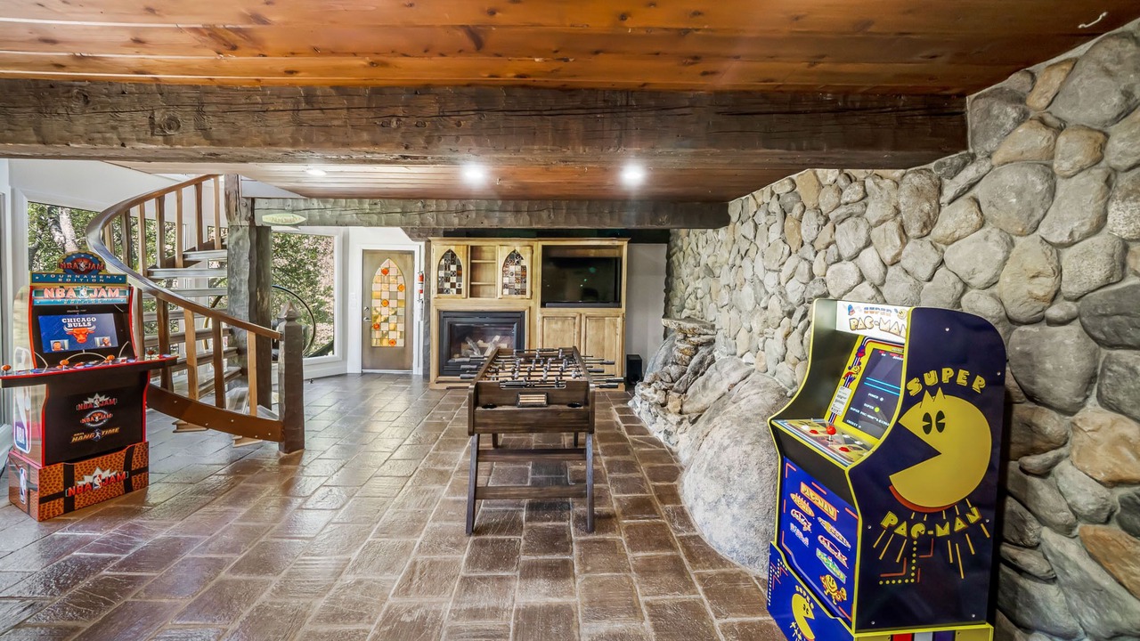 Photo of Bedroom in Oakhurst
