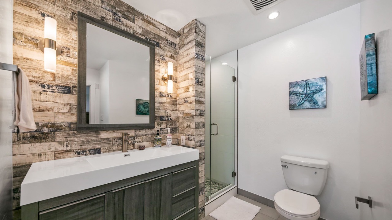 Photo of Bathroom in Oakhurst
