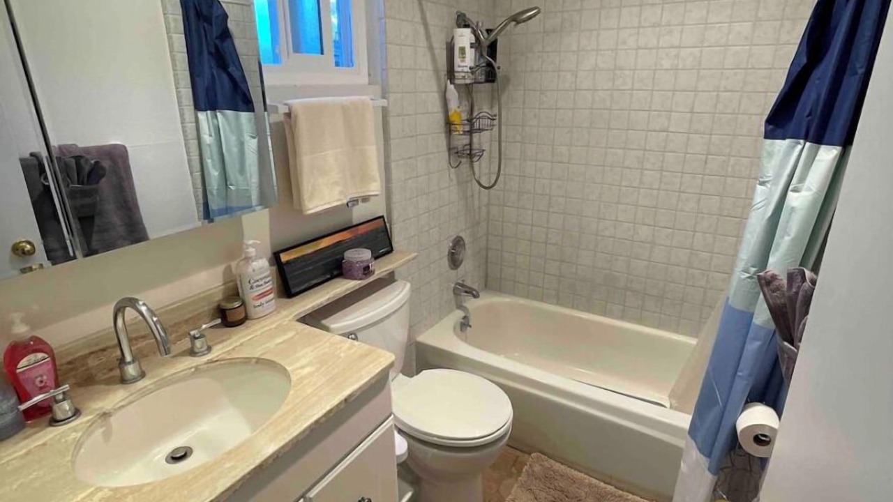 Photo of Bathroom in La Jolla Mesa