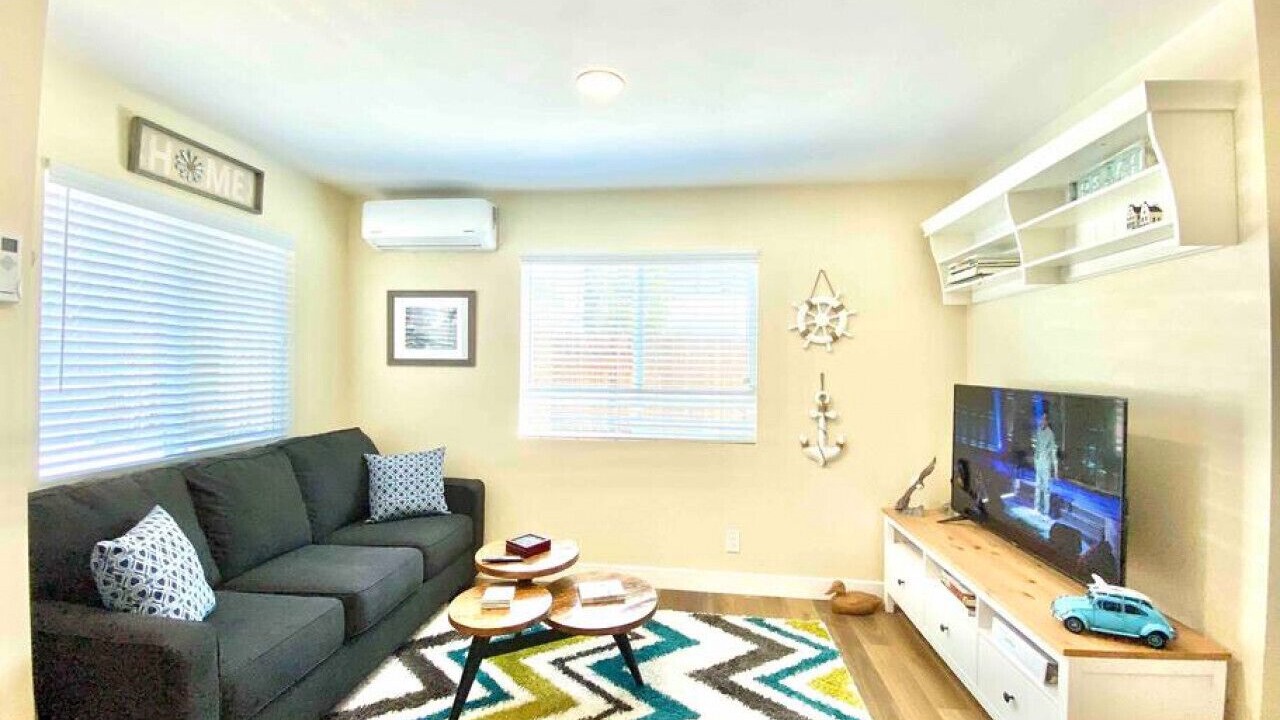 Photo of Livingroom in North Central
