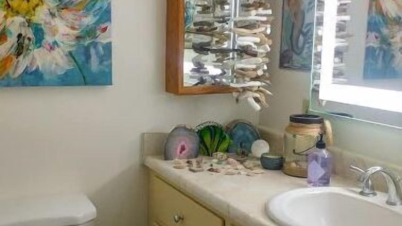 Photo of Bathroom in Lone Pine