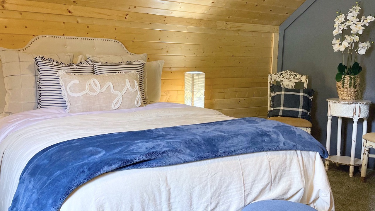 Photo of Bedroom in Springville