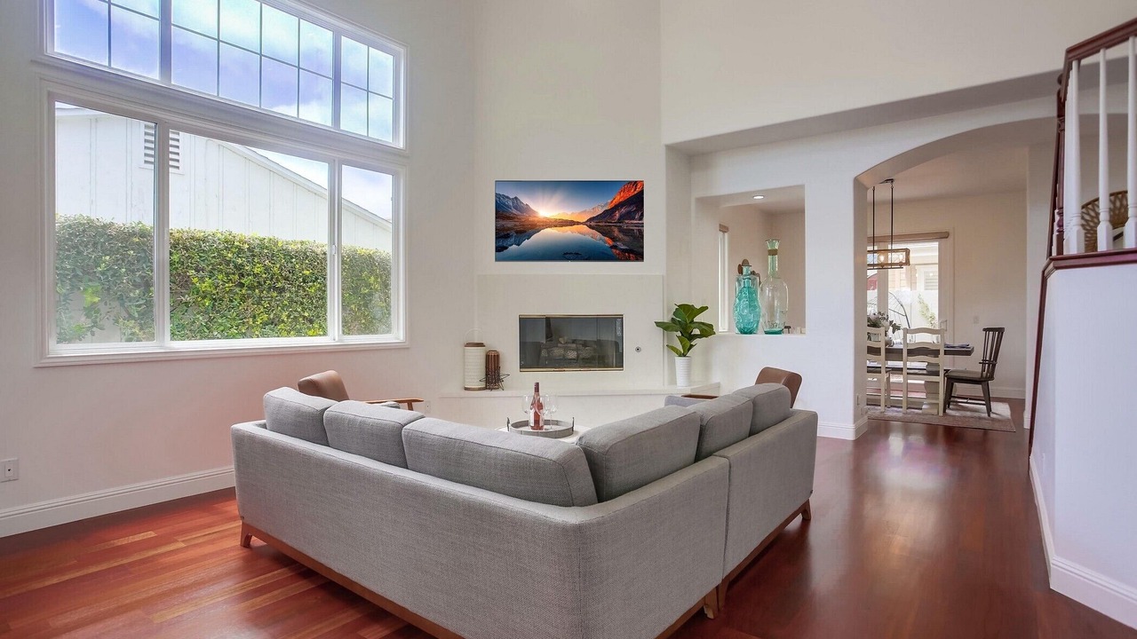 Photo of Bedroom in Village of La Jolla