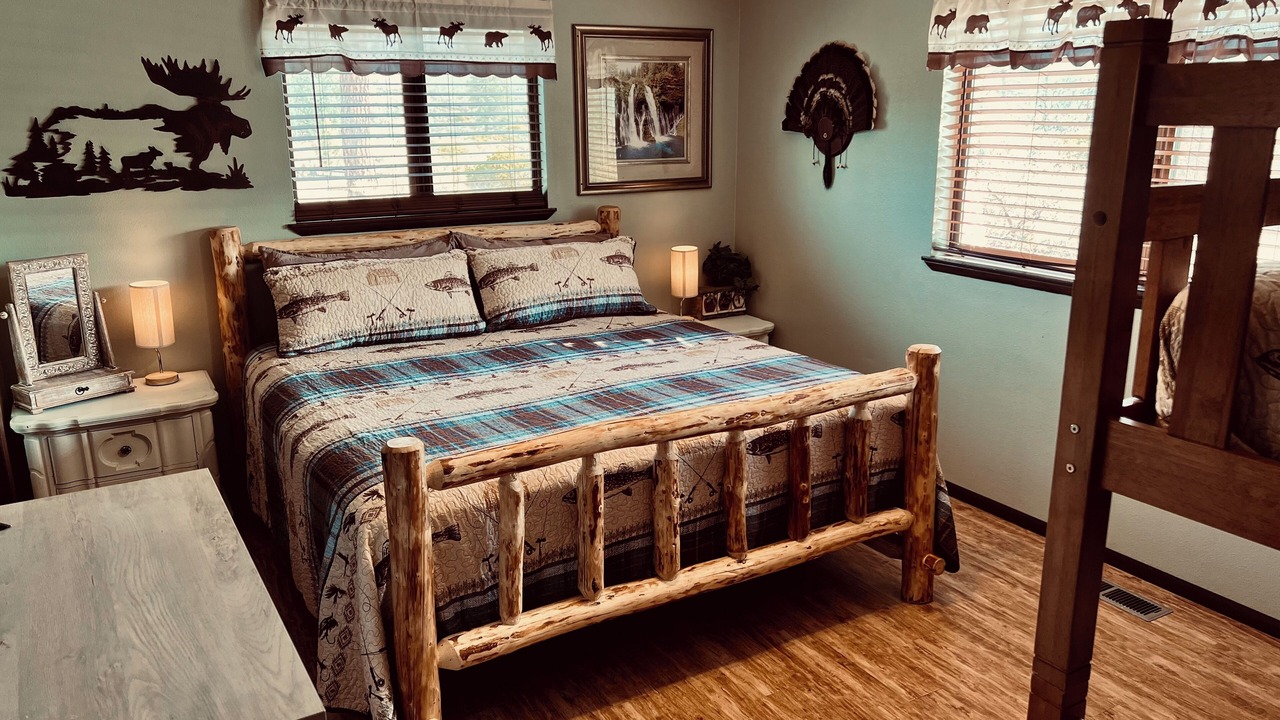Photo of Bedroom in Hat Creek