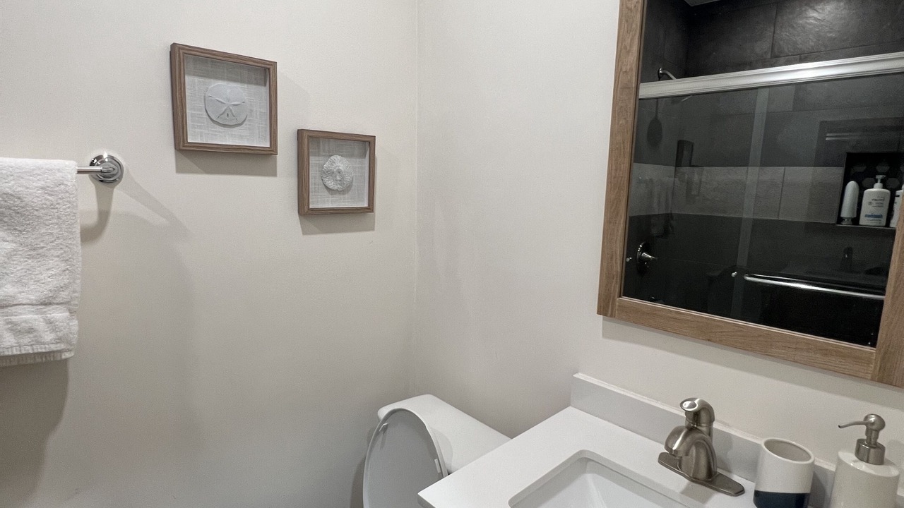 Photo of Bathroom in West Hills