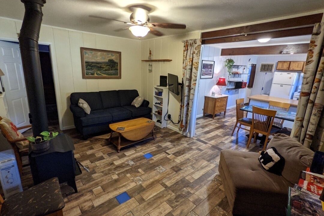 Photo of Livingroom in Oakhurst