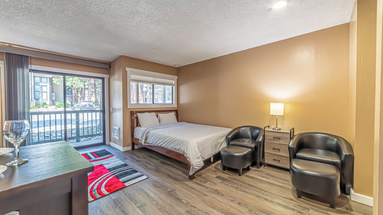 Photo of Bedroom in Mammoth Lakes