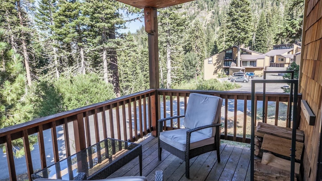 Photo of Outdoor in Alpine Meadows