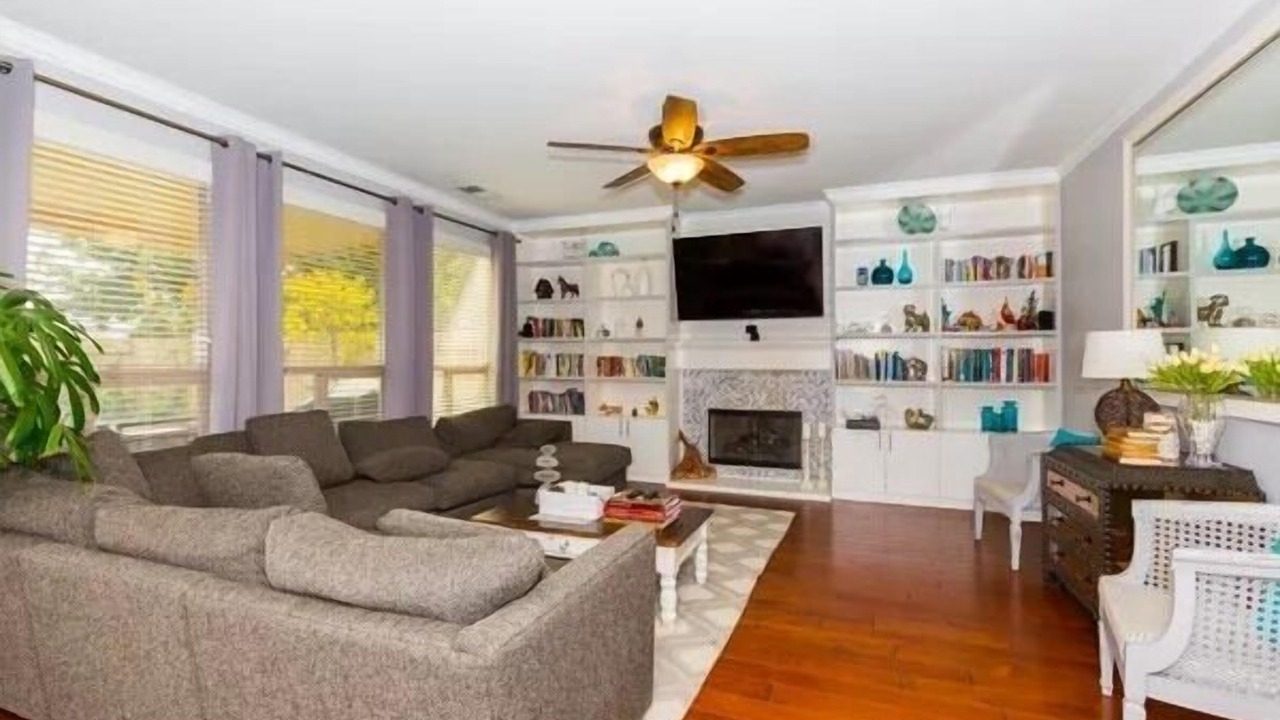 Photo of Livingroom in Roseville