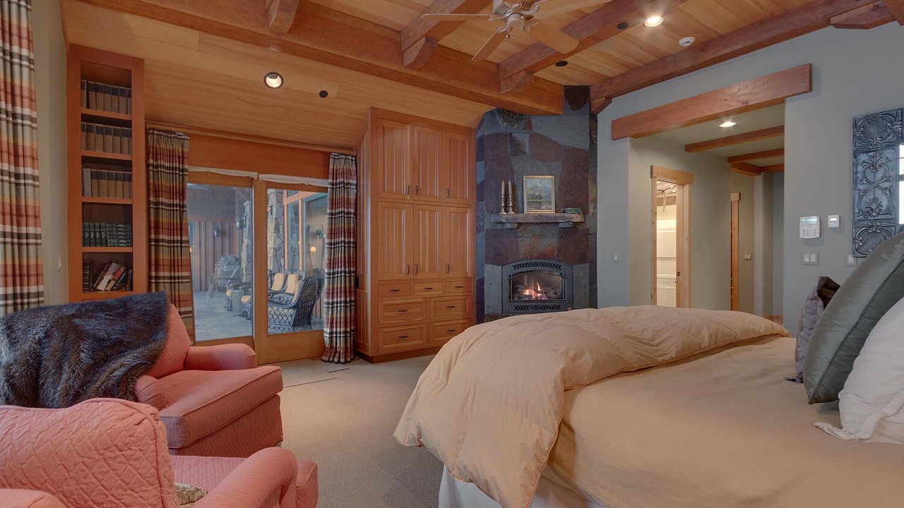 Photo of Bedroom in Carnelian Bay