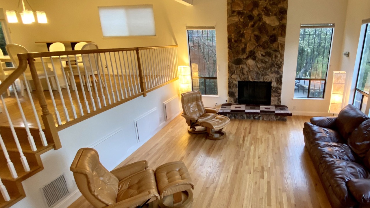 Photo of Livingroom in Belmont