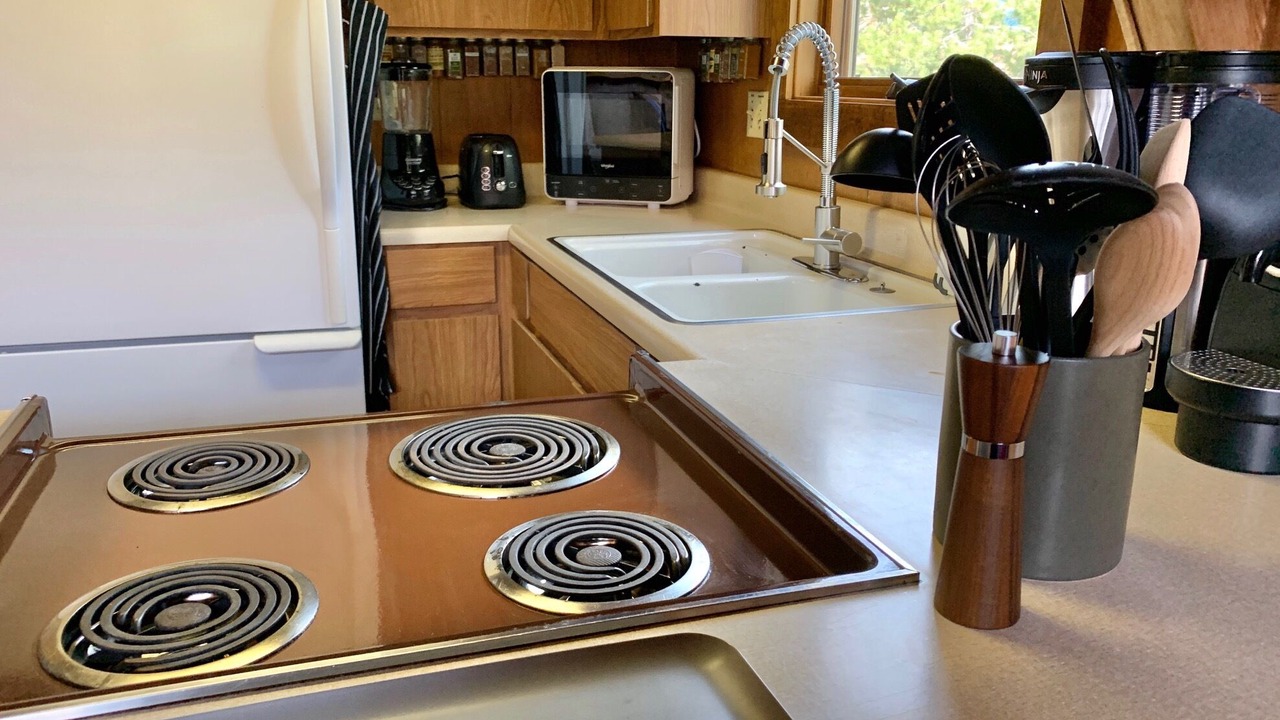 Photo of Kitchen in Serene Lakes