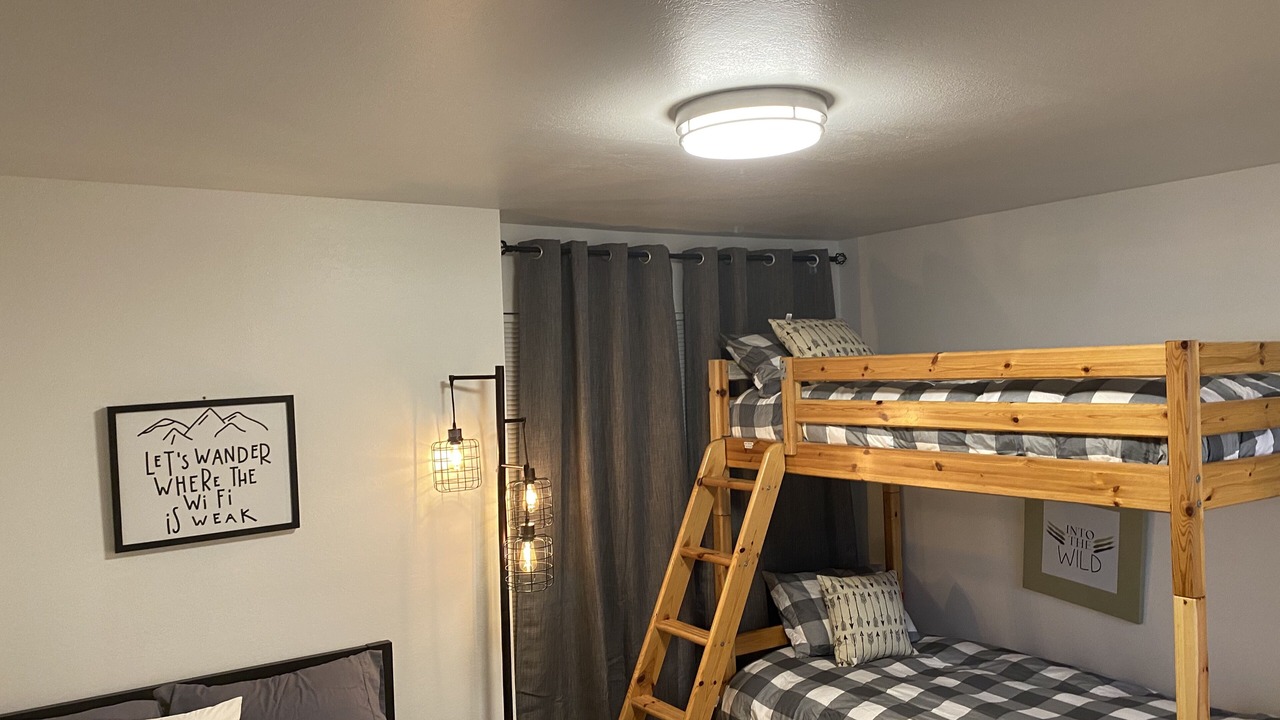 Photo of Bedroom in Mammoth Lakes