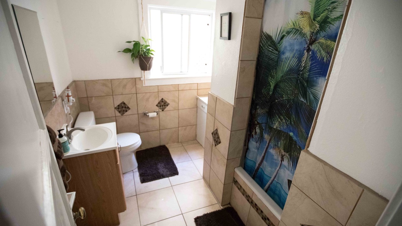Photo of Bathroom in Ocean Park