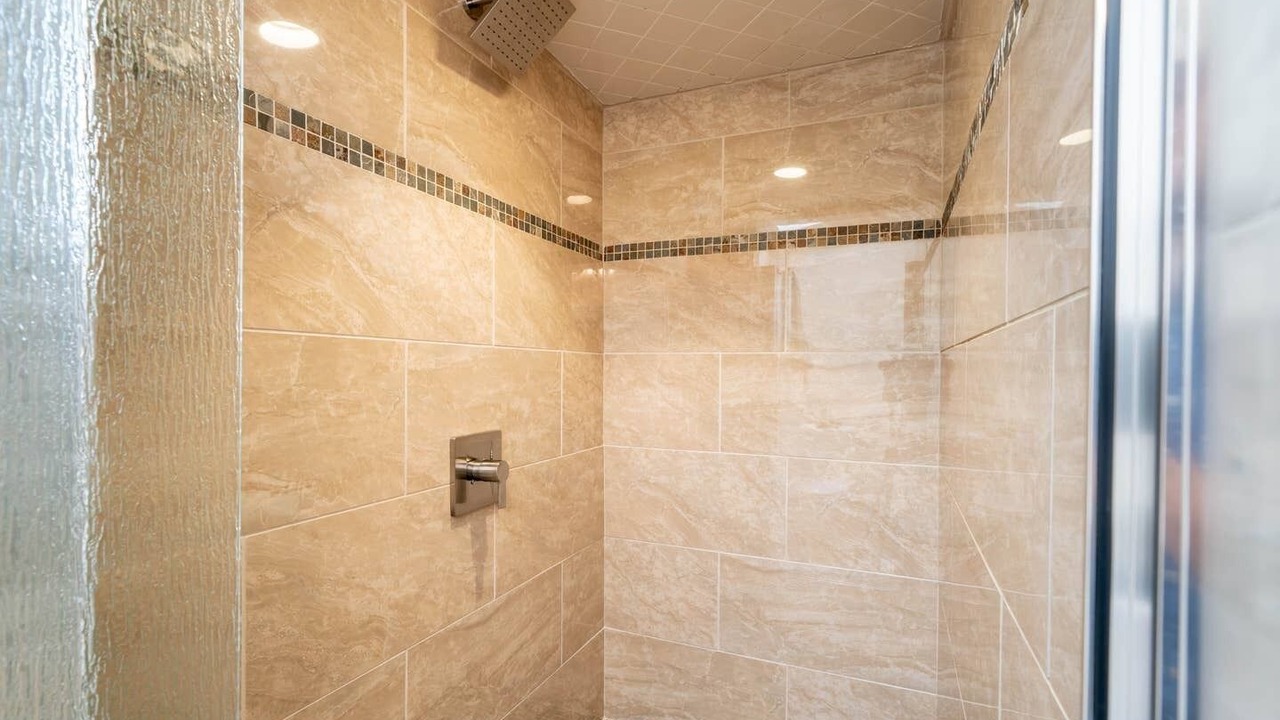 Photo of Bathroom in Cameron Hills
