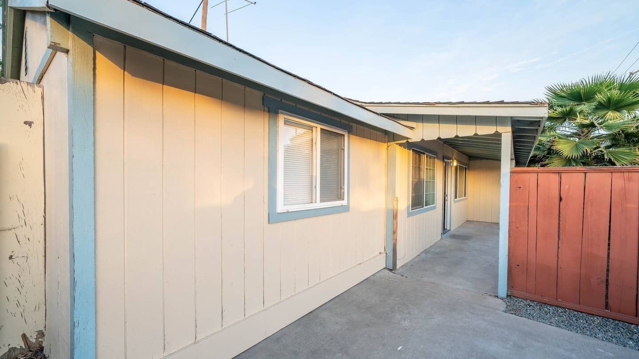Photo of Outdoor in Cameron Hills