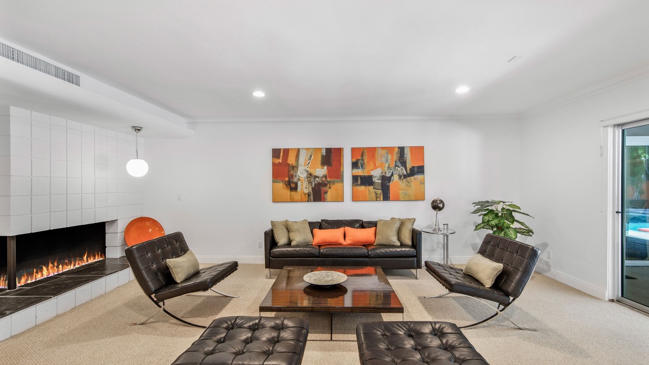 Photo of Livingroom in Deep Well Ranch