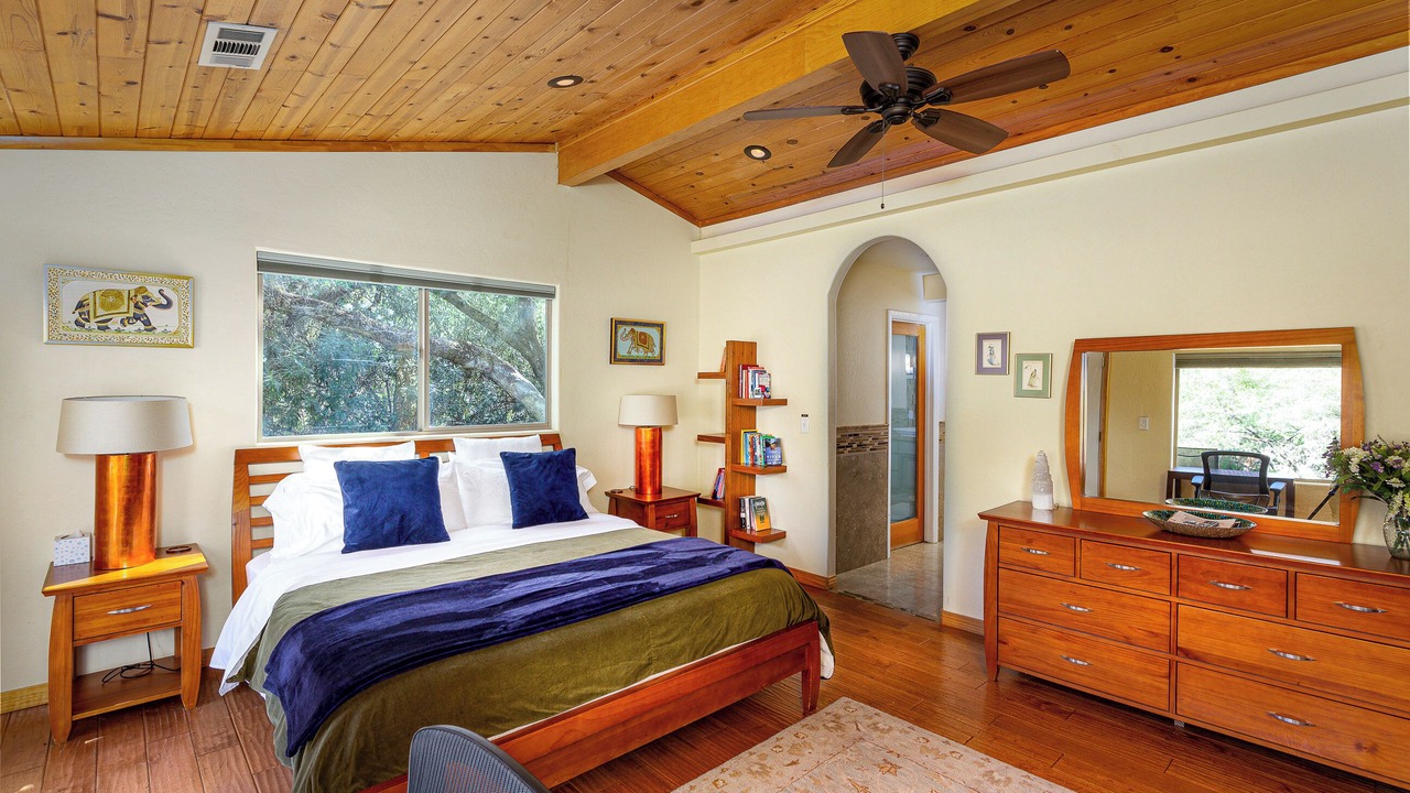 Photo of Bedroom in Three Rivers