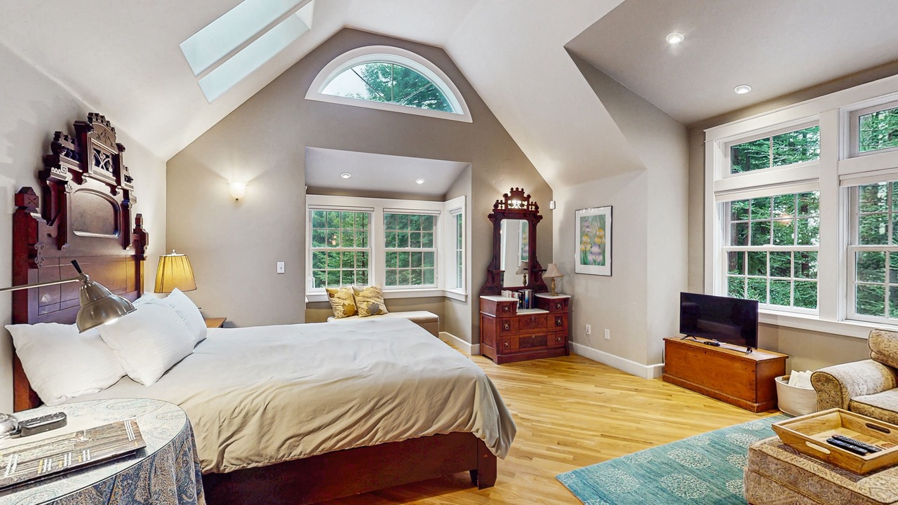Photo of Bedroom in Arcata
