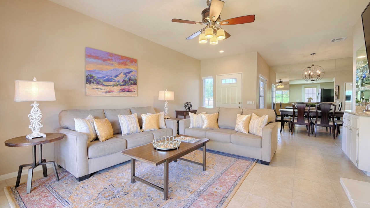 Photo of Livingroom in Palm Desert