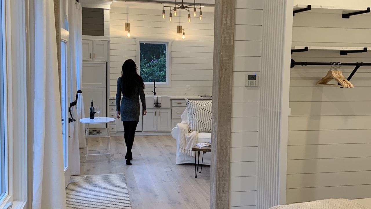 Photo of Bedroom in Woodland Hills