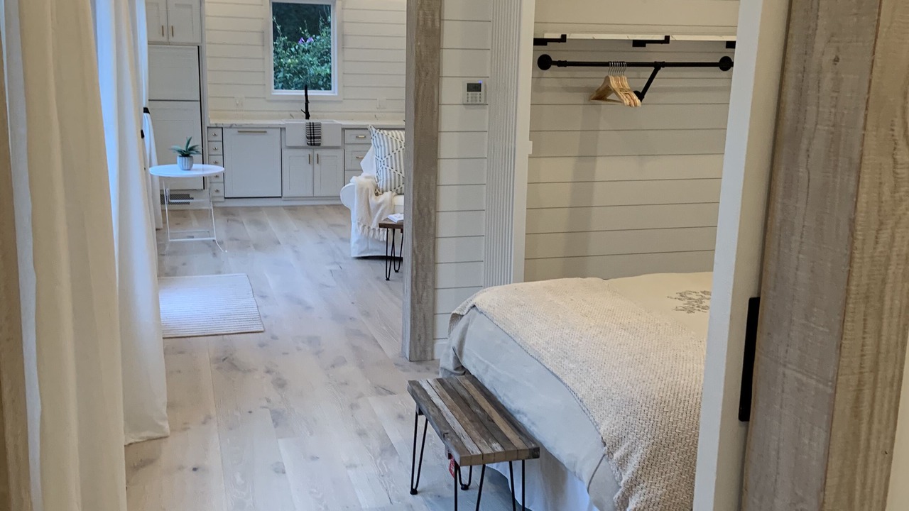 Photo of Bedroom in Woodland Hills