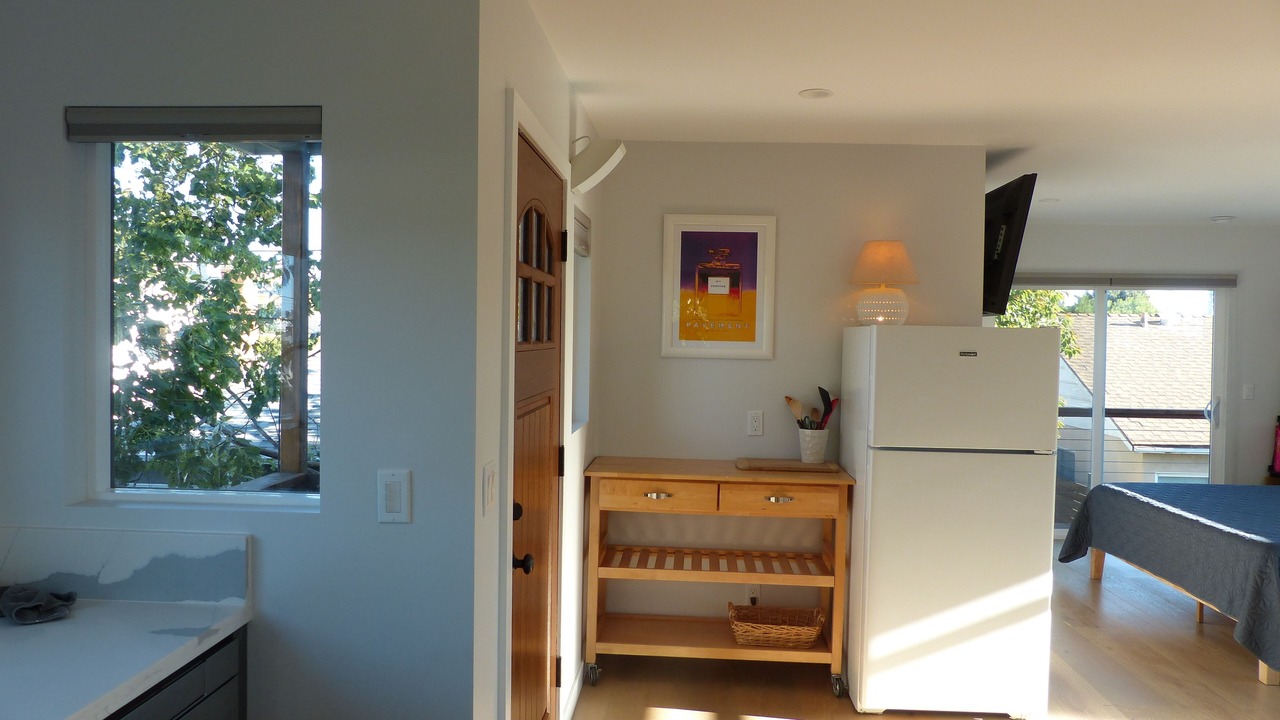 Photo of Bedroom in Sawtelle