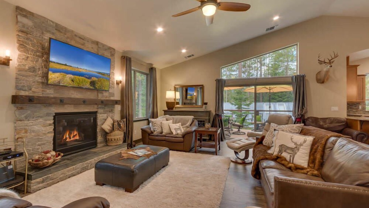 Photo of Bedroom in Tahoe Island
