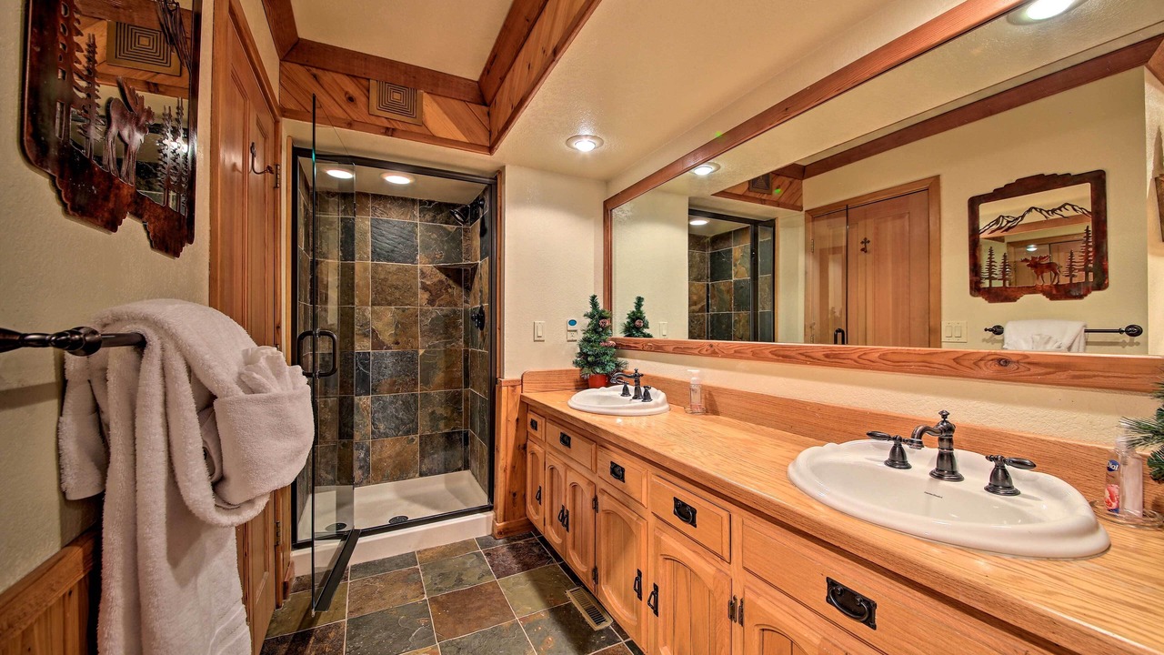 Photo of Bathroom in Fox Farm