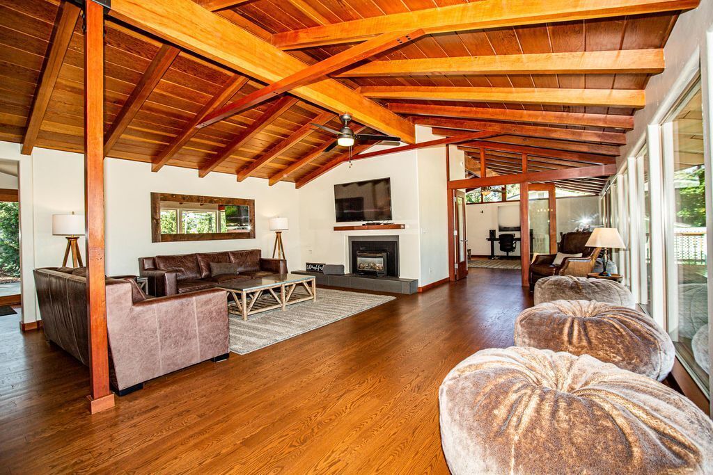 Photo of Livingroom in Cascade
