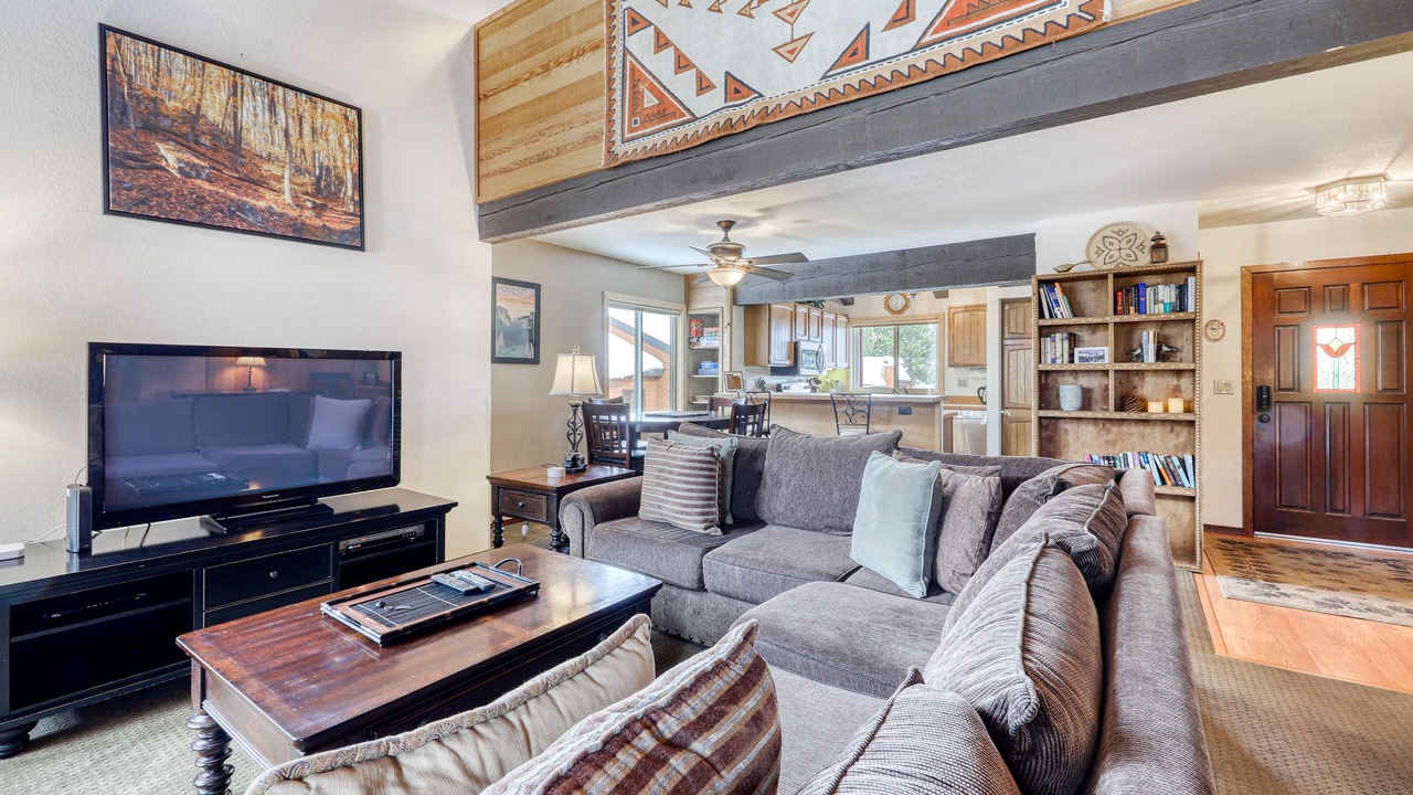Photo of Livingroom in Mammoth Lakes