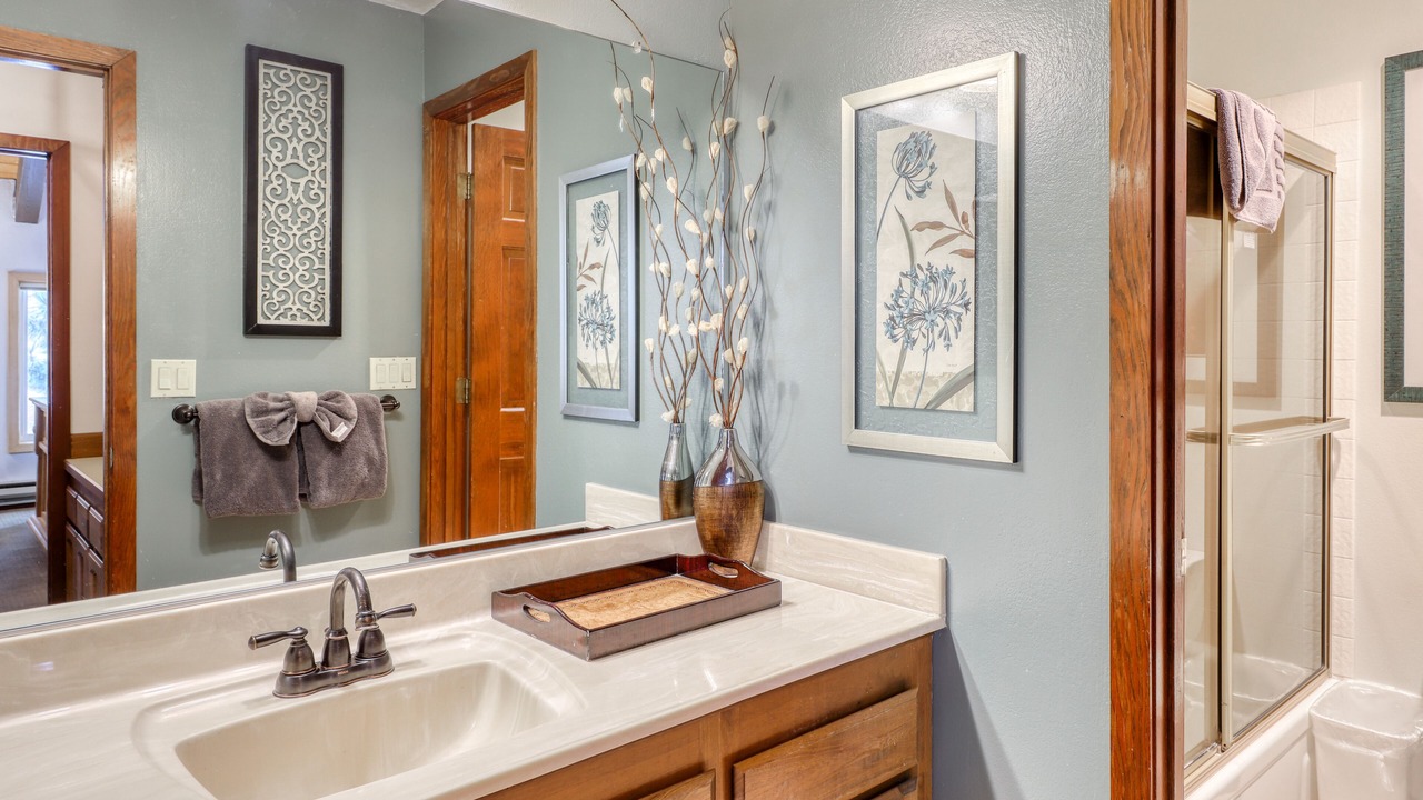 Photo of Bathroom in Mammoth Lakes