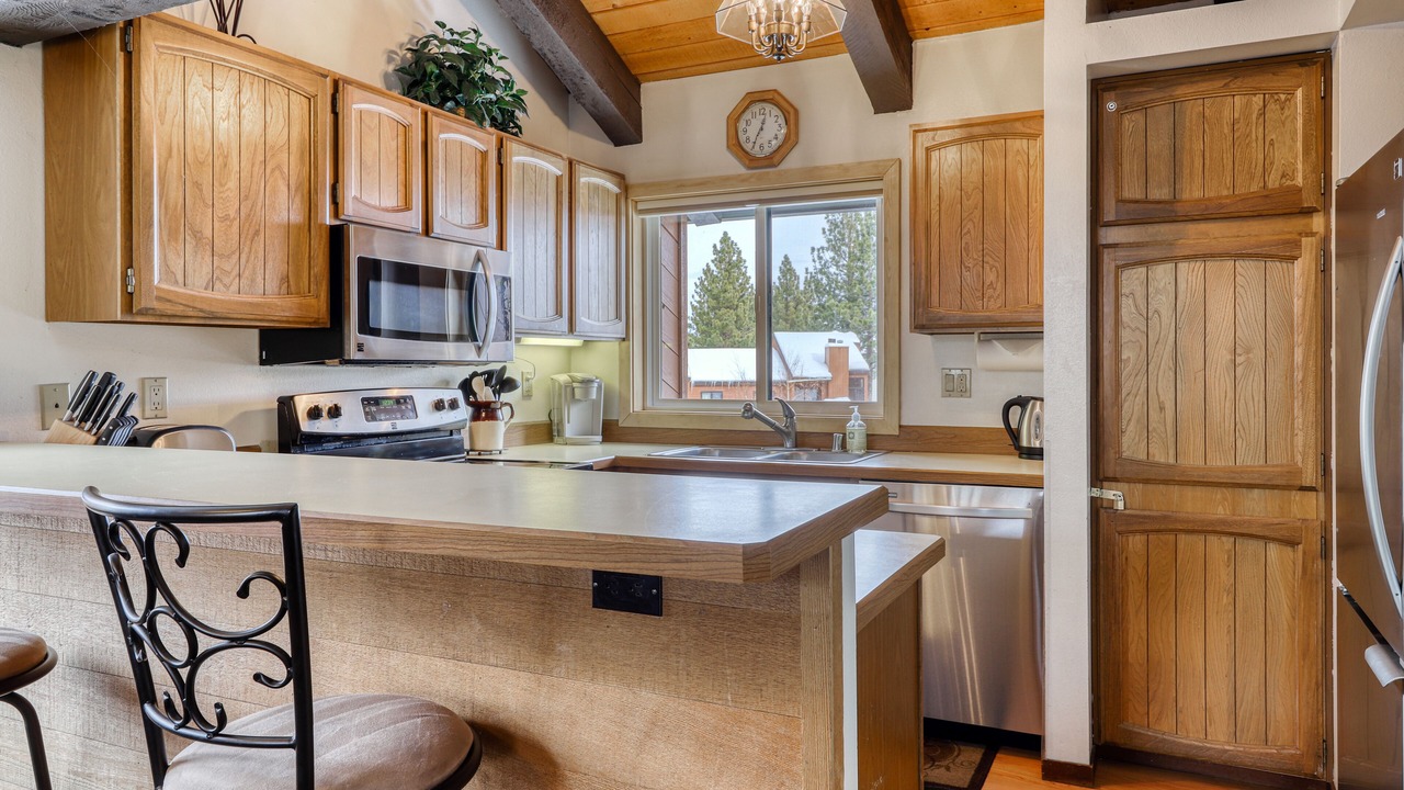 Photo of Kitchen in Mammoth Lakes