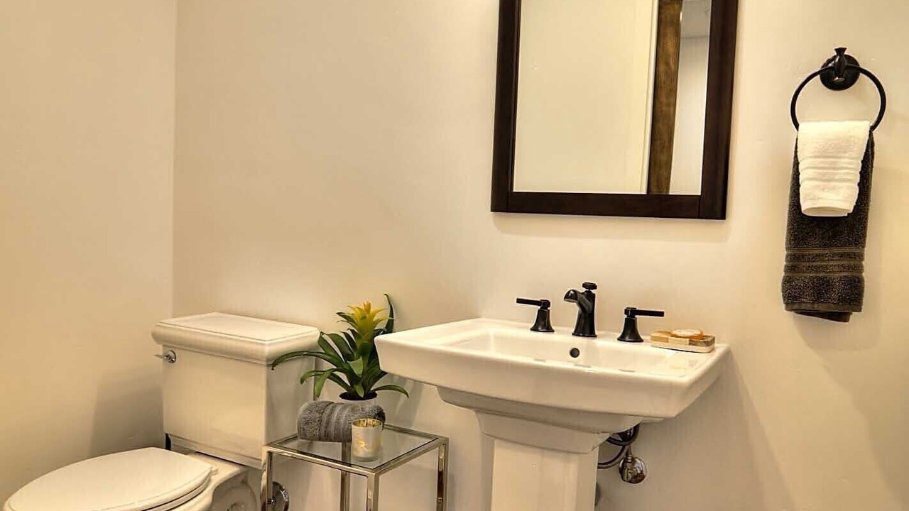Photo of Bathroom in The Mesa