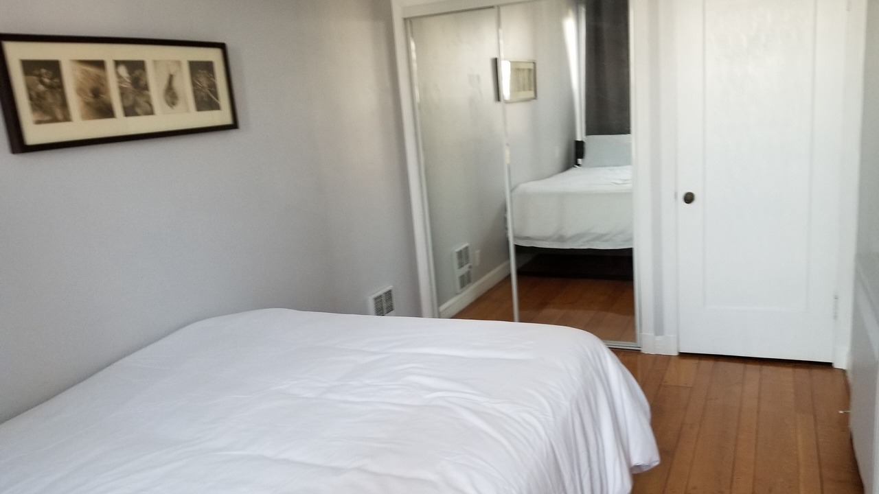 Photo of Bedroom in Outer Richmond