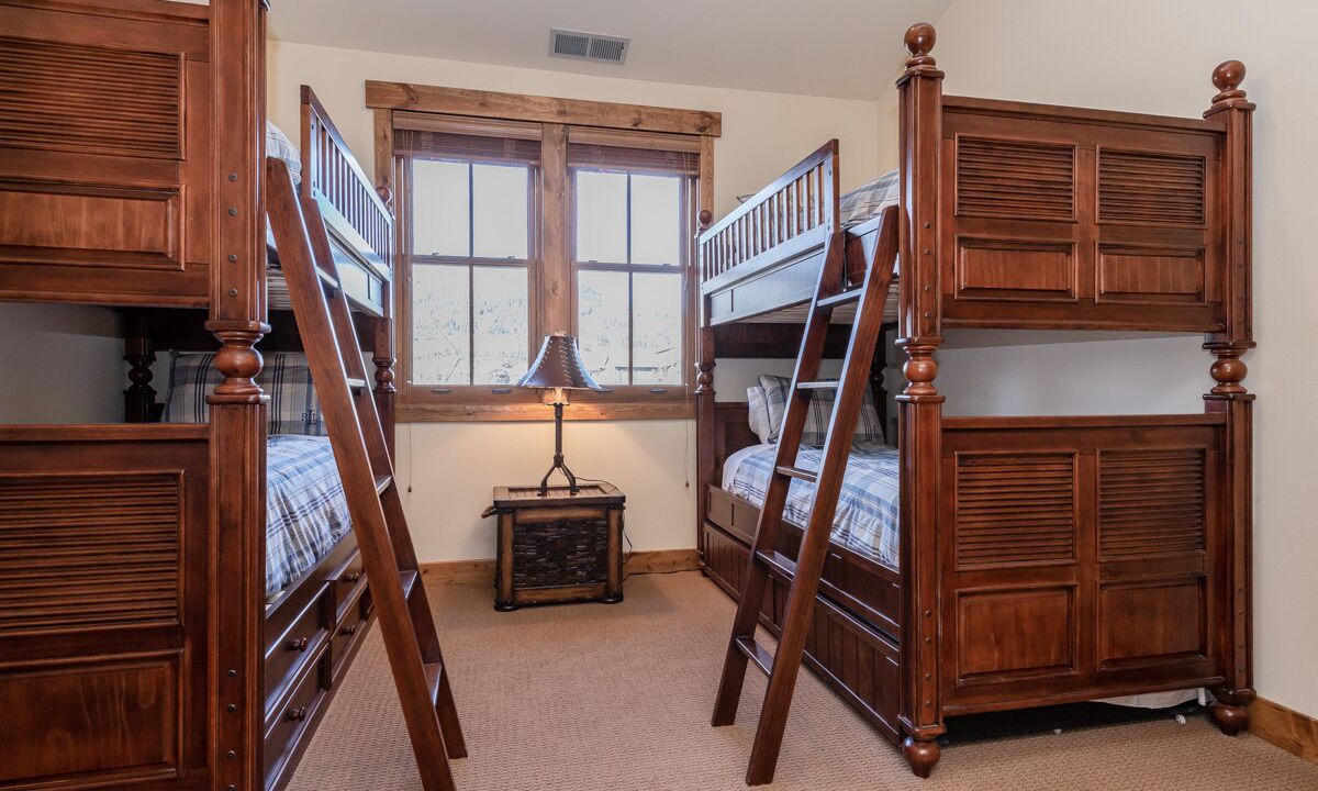 Photo of Bedroom in Mammoth Lakes