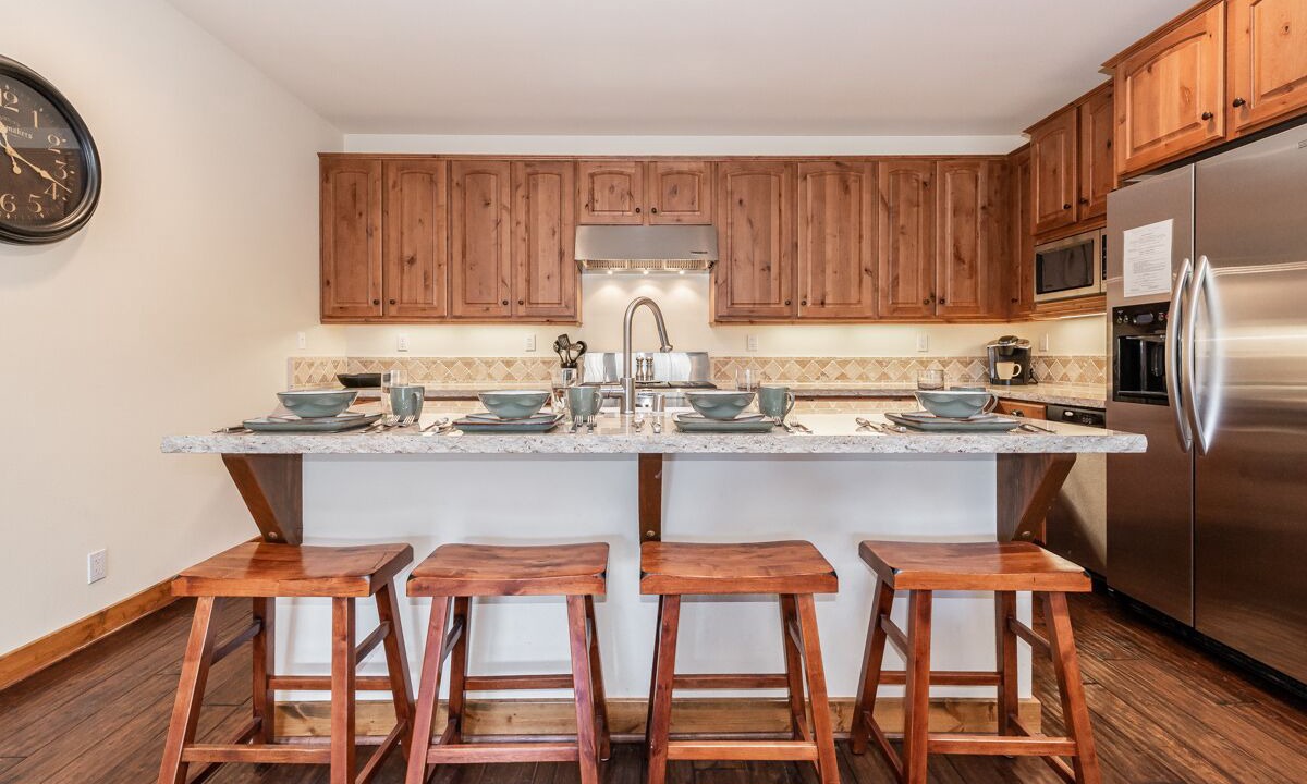 Photo of Kitchen in Mammoth Lakes