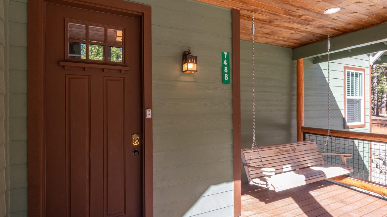 Photo of Patio Balcony in Yosemite National Park