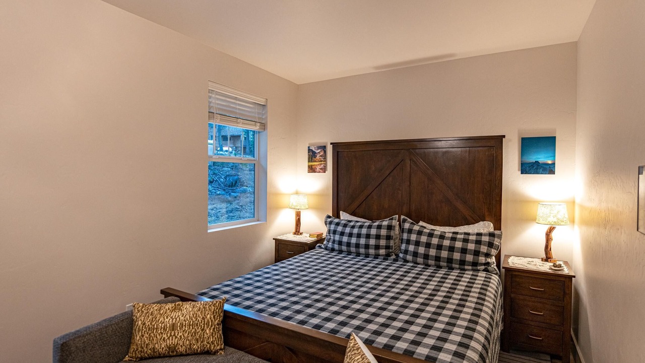 Photo of Bedroom in Yosemite National Park