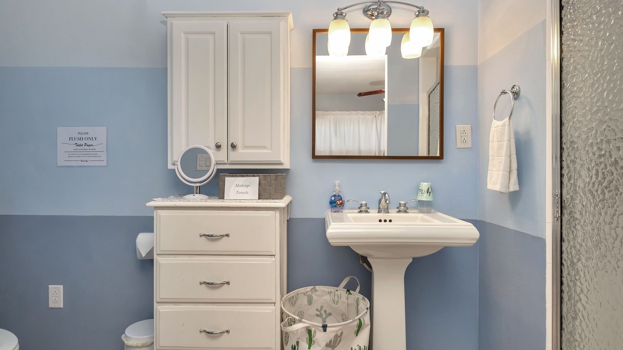 Photo of Bathroom in Ontario
