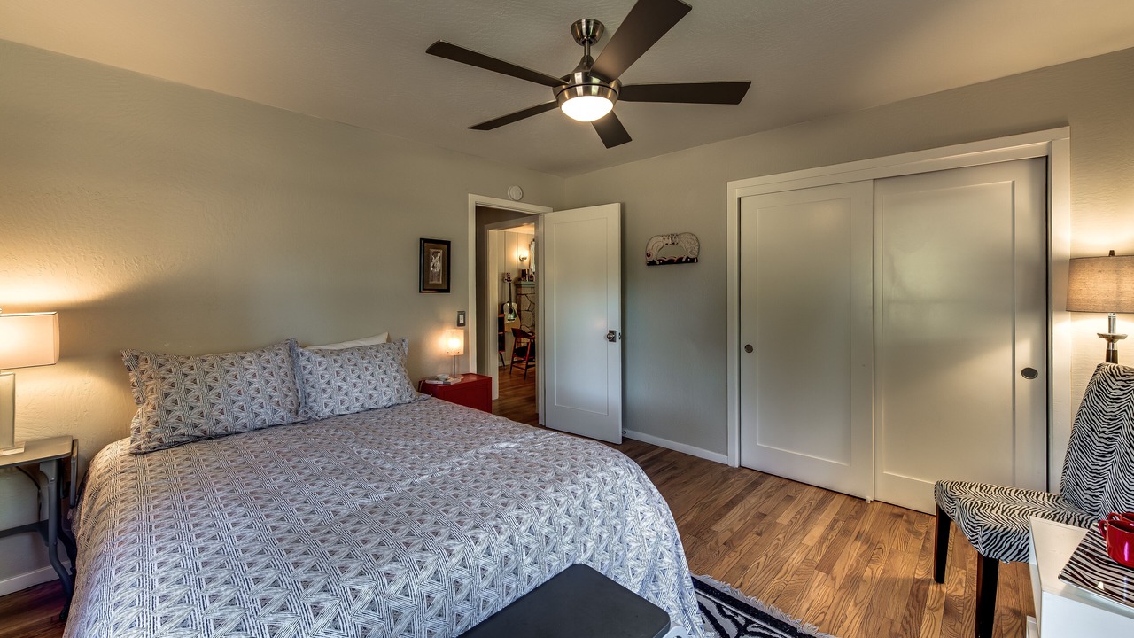 Photo of Bedroom in Murphys