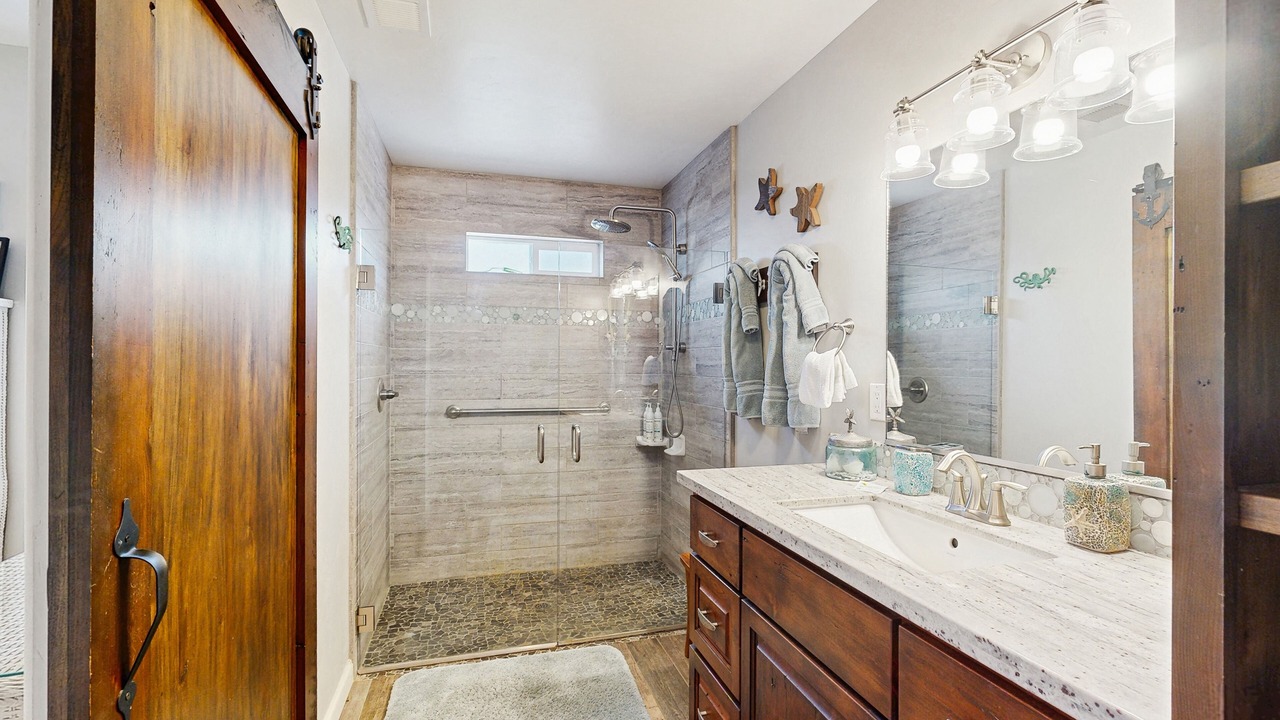 Photo of Bathroom in Cleone