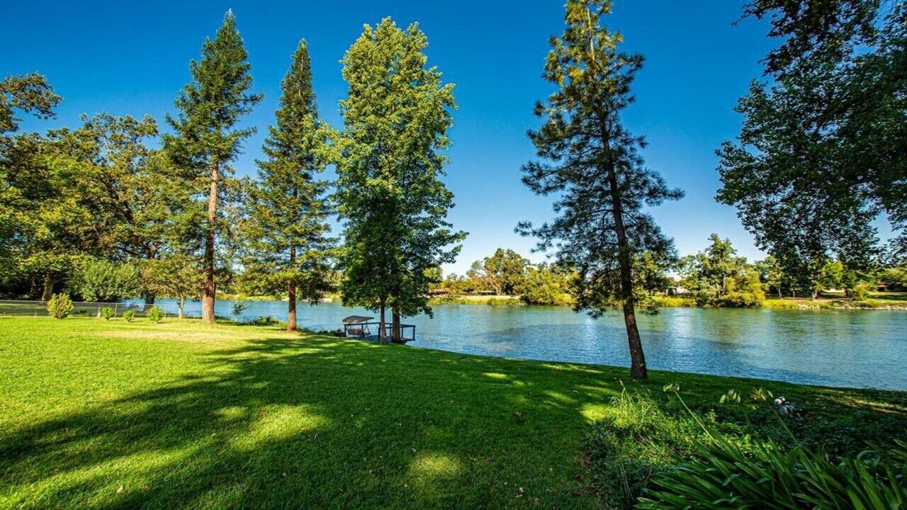 Photo of Others in Cascade