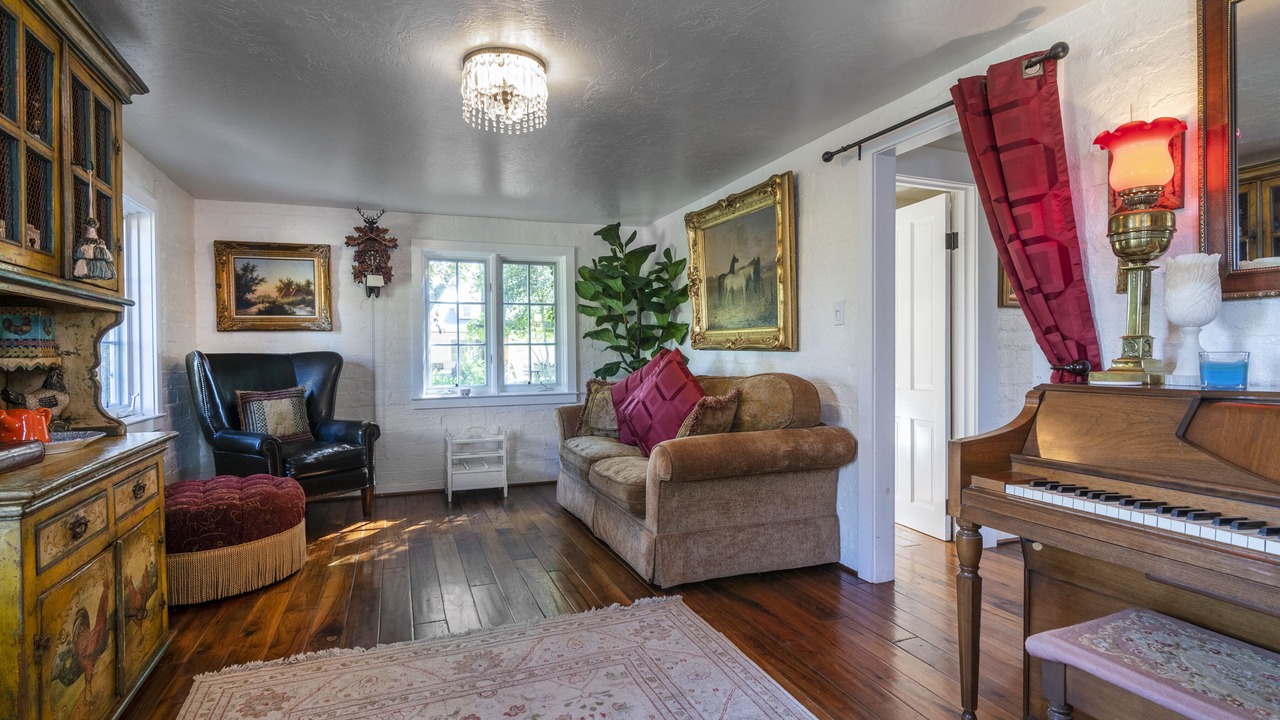 Photo of Livingroom in Santa Ynez