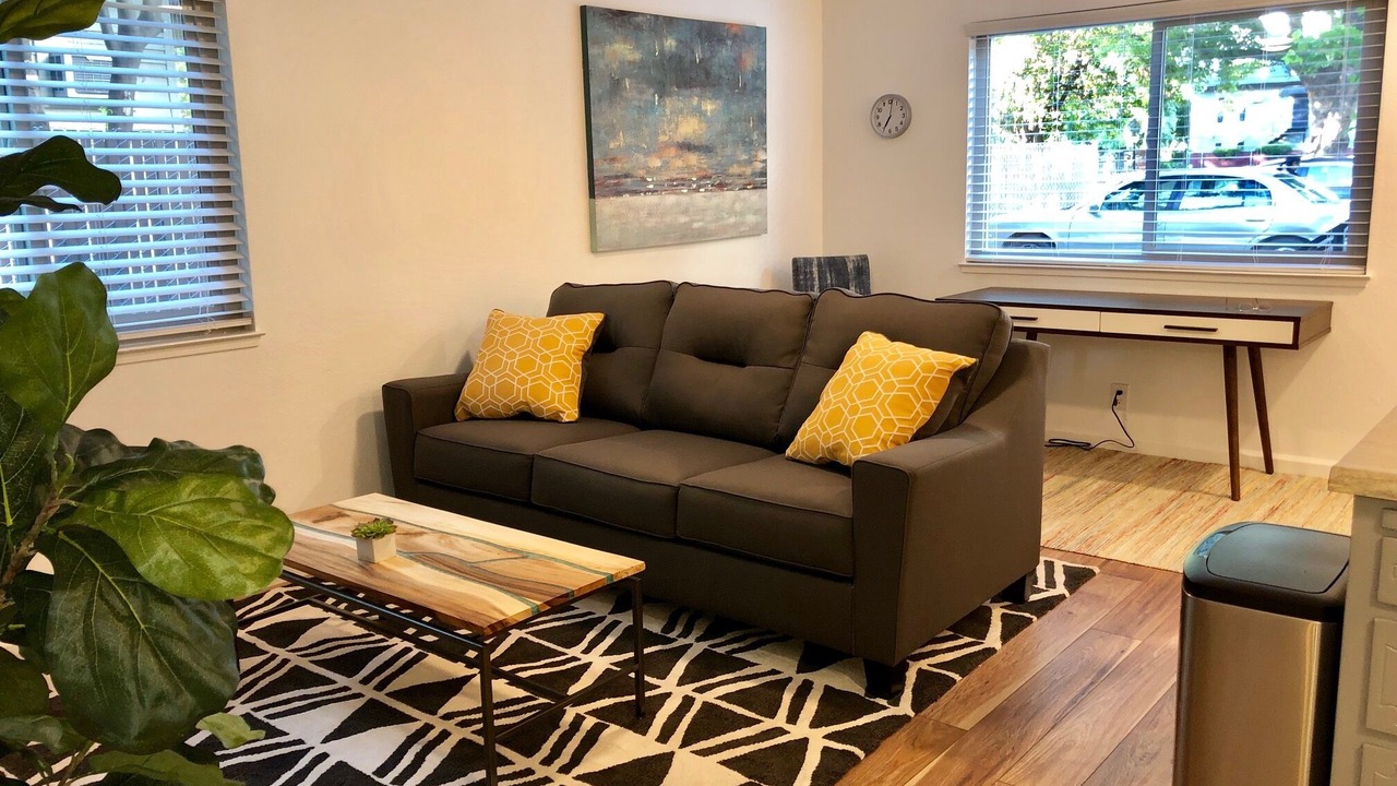 Photo of Livingroom in Chico