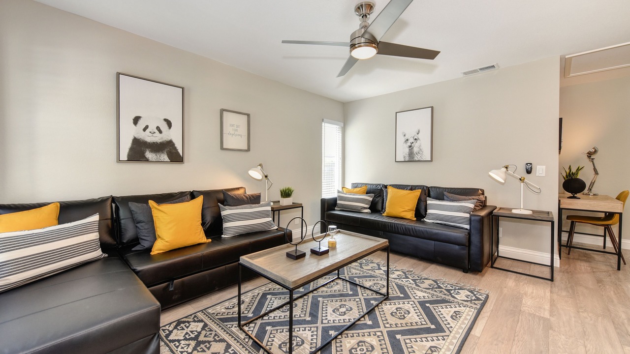Photo of Livingroom in Sacramento