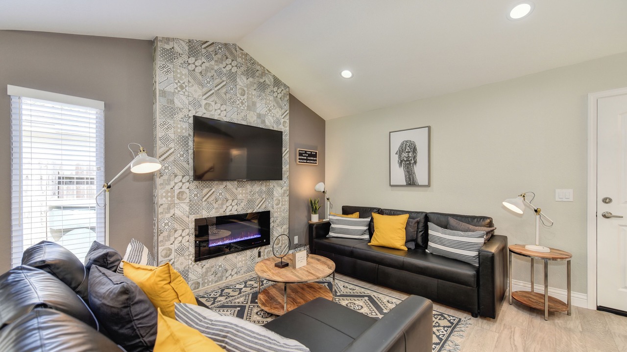 Photo of Livingroom in Sacramento
