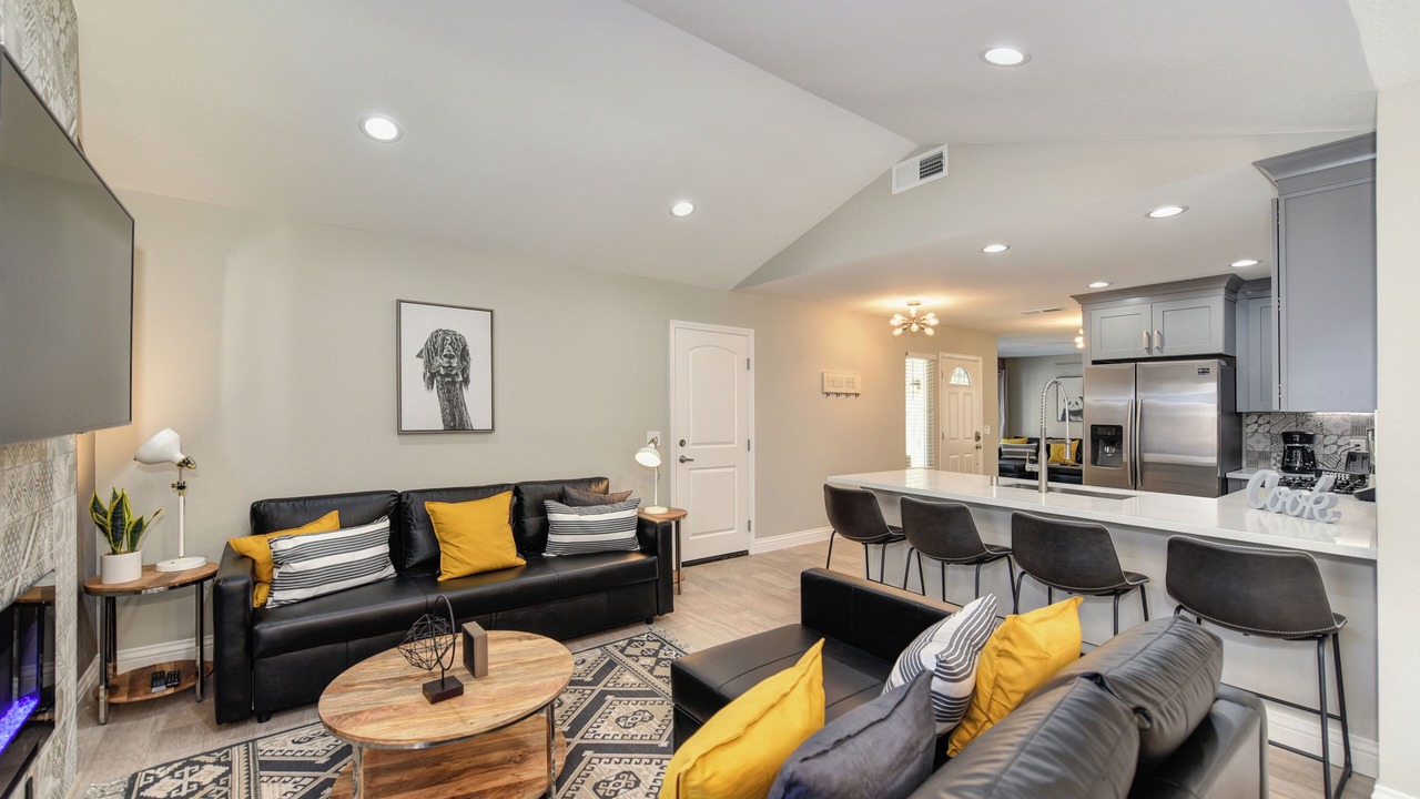 Photo of Livingroom in Sacramento